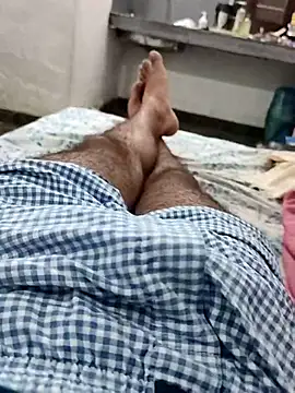 Snapshot of Hot_funky_boy chatting on November 3, 5:36 pm Hot funky boy online show from November 3, 5:36 pm