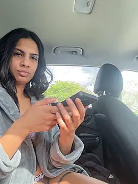 Snapshot of Liyah_19 chatting on February 15, 4:14 pm Liyah 19 online show from February 15, 4:14 pm