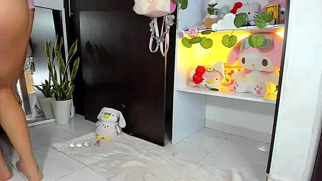 Snapshot of PrincessOlivee chatting on October 18, 3:09 am PrincessOlivee online show from October 18, 3:09 am