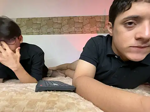 Snapshot of jacob_and_sam chatting on March 23, 4:38 am jacob and sam online show from March 23, 4:38 am