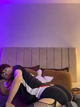 jacob and sam online show from November 18, 4:28 am