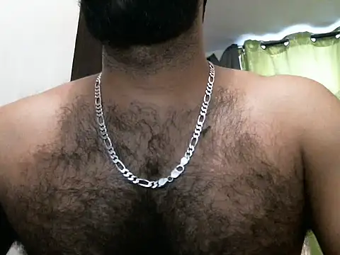 Snapshot of indianhairybull chatting on February 26, 12:36 pm indianhairybull online show from February 26, 12:36 pm