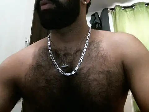 Snapshot of indianhairybull chatting on March 23, 4:38 am indianhairybull online show from March 23, 4:38 am