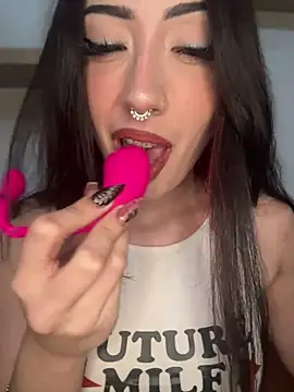 AbbySecrets- online show from April 30, 7:53 pm