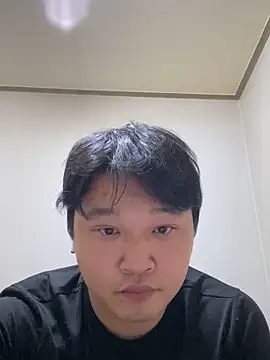 Snapshot of offwhite777 chatting on January 30, 3:19 pm offwhite777 online show from January 30, 3:19 pm