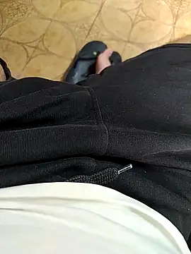 NAvoglia online show from October 31, 1:23 pm