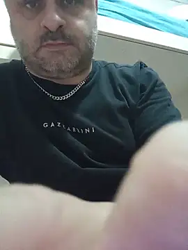 Snapshot of NAvoglia chatting on June 14, 4:42 pm NAvoglia online show from June 14, 4:42 pm