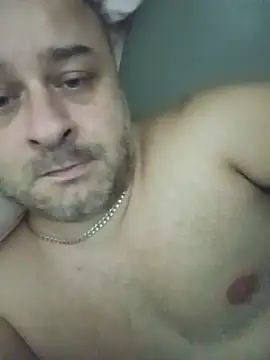 Snapshot of NAvoglia chatting on June 24, 2:43 am NAvoglia online show from June 24, 2:43 am