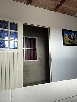 Snapshot of Emma_Giraldo chatting on February 2, 2:38 pm Emma Giraldo online show from February 2, 2:38 pm