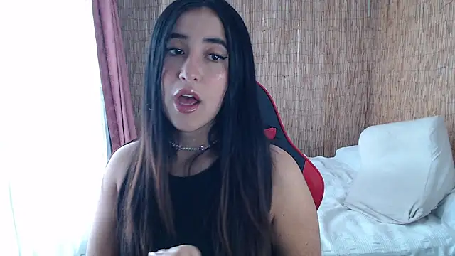 Snapshot of __leaa chatting on July 11, 4:10 pm leaa online show from July 11, 4:10 pm