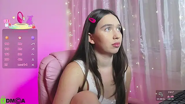 Snapshot of Arianahot777 chatting on October 27, 11:09 pm Arianahot777 online show from October 27, 11:09 pm