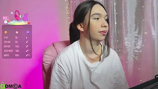 Snapshot of Arianahot777 chatting on November 10, 12:31 am Arianahot777 online show from November 10, 12:31 am