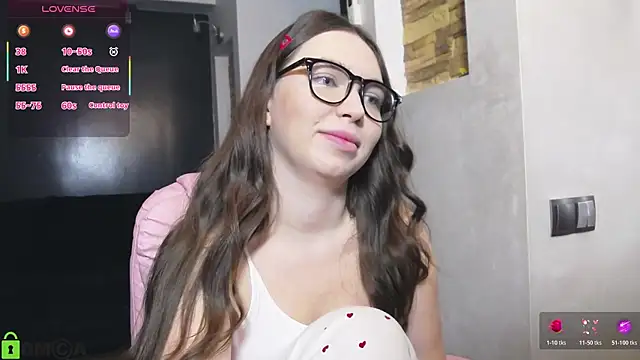 Snapshot of Arianahot777 chatting on November 21, 9:13 pm Arianahot777 online show from November 21, 9:13 pm