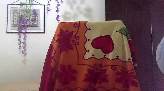 Snapshot of xxsexycutexxx chatting on March 17, 2:12 pm xxsexycutexxx online show from March 17, 2:12 pm