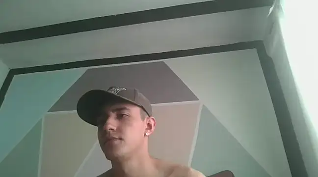 Snapshot of daimon_king05 chatting on January 31, 1:56 pm daimon king05 online show from January 31, 1:56 pm