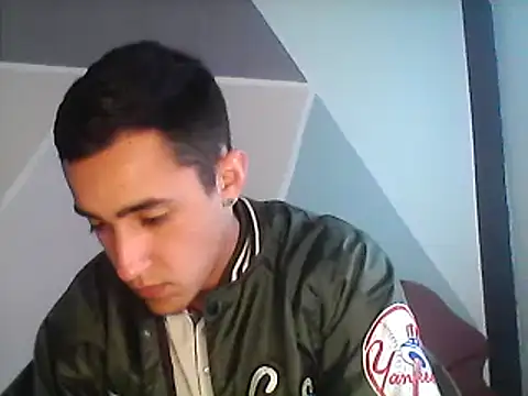 Snapshot of daimon_king05 chatting on February 28, 4:42 pm daimon king05 online show from February 28, 4:42 pm