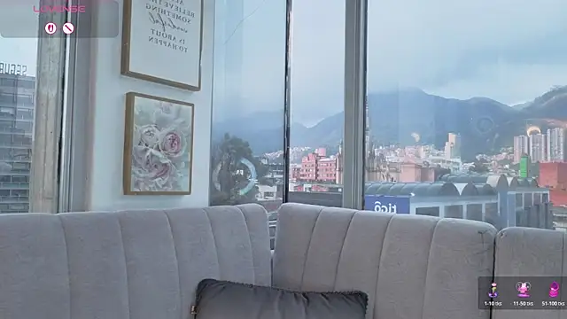 Daphne chers online show from March 7, 9:34 pm