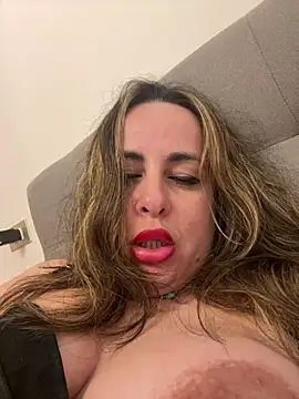 laarti online show from February 12, 10:49 pm