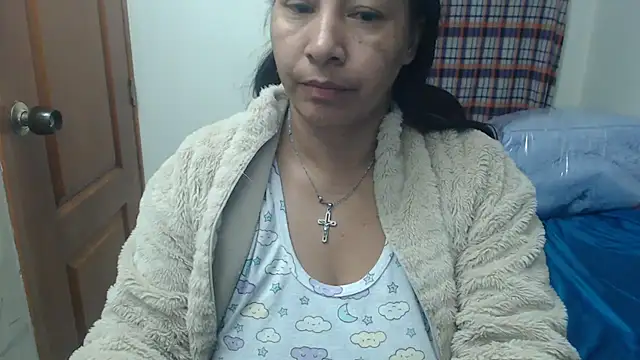 Snapshot of Siblleyx chatting on May 8, 11:32 pm Siblleyx online show from May 8, 11:32 pm