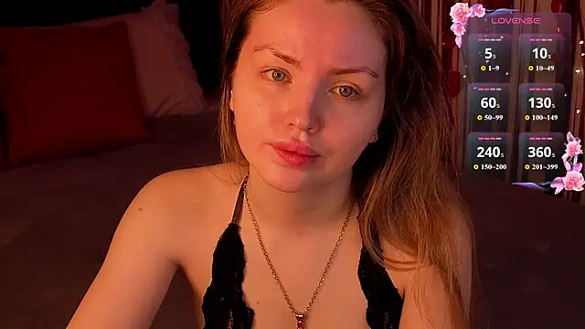 Snapshot of Lora_Rosee chatting on June 26, 2:32 pm Lora Rosee online show from June 26, 2:32 pm