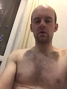 LynnAhNight online show from November 20, 3:39 am