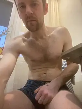 LynnAhNight online show from March 25, 3:12 am