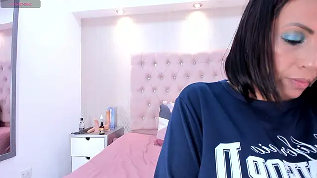 GochitaWild online show from March 17, 7:50 pm