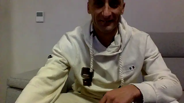 Snapshot of ANGELSANTAMARIA- chatting on October 7, 10:51 pm ANGELSANTAMARIA- online show from October 7, 10:51 pm