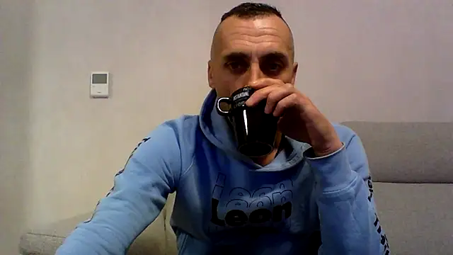 Snapshot of ANGELSANTAMARIA- chatting on November 9, 11:25 pm ANGELSANTAMARIA- online show from November 9, 11:25 pm