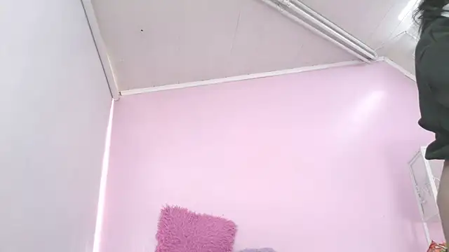 Snapshot of Hiyakasudere chatting on January 19, 2:54 pm Hiyakasudere online show from January 19, 2:54 pm