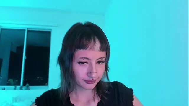 ggor4w33 online show from April 11, 7:45 am