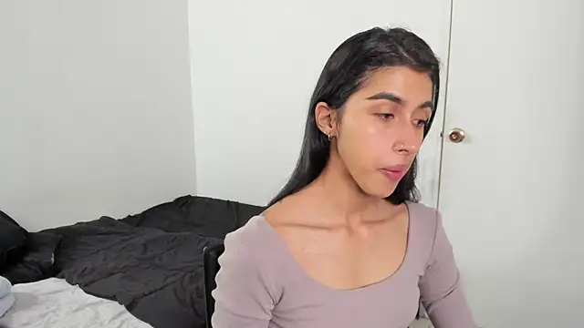 Snapshot of Mazikeen__18 chatting on July 9, 2:10 pm Mazikeen 18 online show from July 9, 2:10 pm