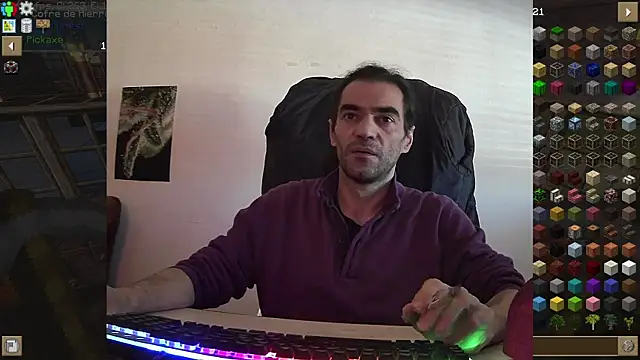 ReyDeBotones online show from April 4, 4:15 pm