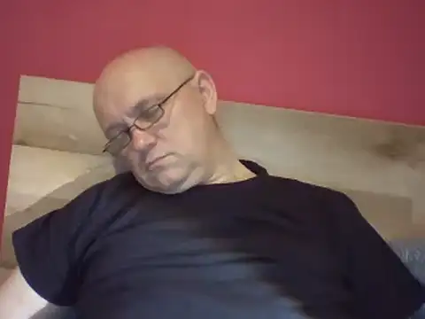 Snapshot of ruplumber chatting on February 6, 1:05 am ruplumber online show from February 6, 1:05 am