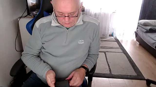 Snapshot of ruplumber chatting on October 30, 9:33 am ruplumber online show from October 30, 9:33 am