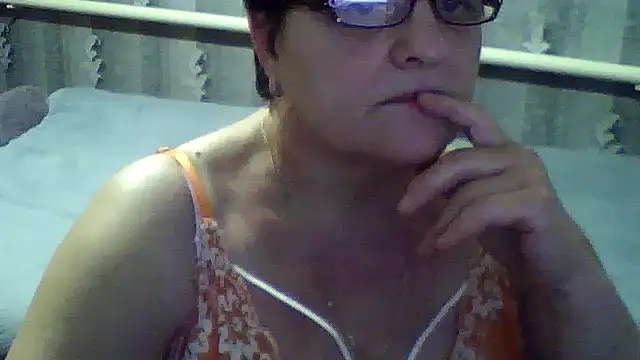 ElzaJewel online show from March 3, 7:09 pm