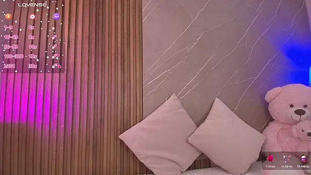 ariana jhonson1 online show from March 23, 12:42 pm