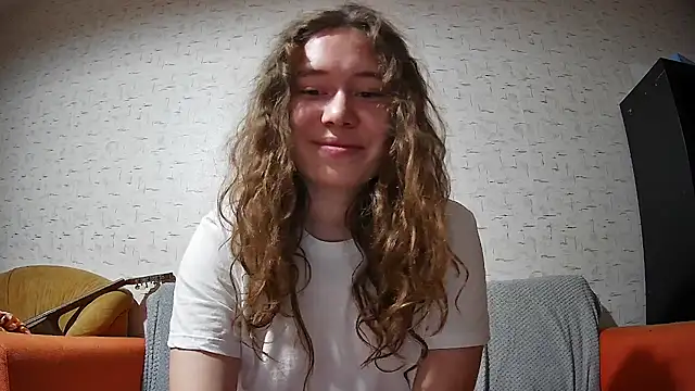 Snapshot of girliemilk chatting on September 16, 5:58 pm girliemilk online show from September 16, 5:58 pm