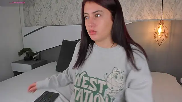 Miile Evans online show from March 11, 1:45 pm