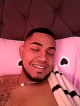 Snapshot of Elgroney23 chatting on February 2, 4:00 pm Elgroney23 online show from February 2, 4:00 pm