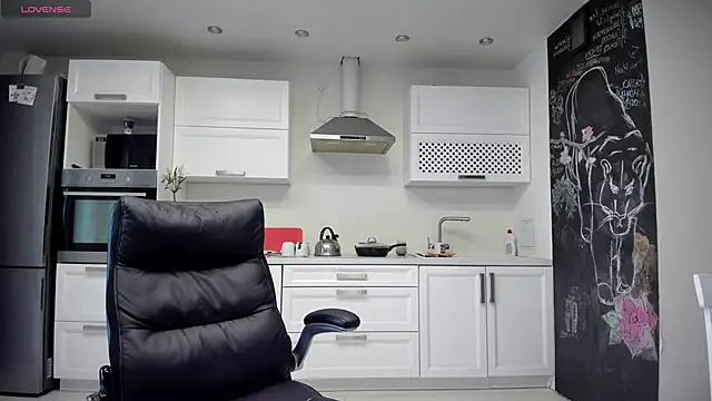 lisenok online show from February 24, 1:42 pm