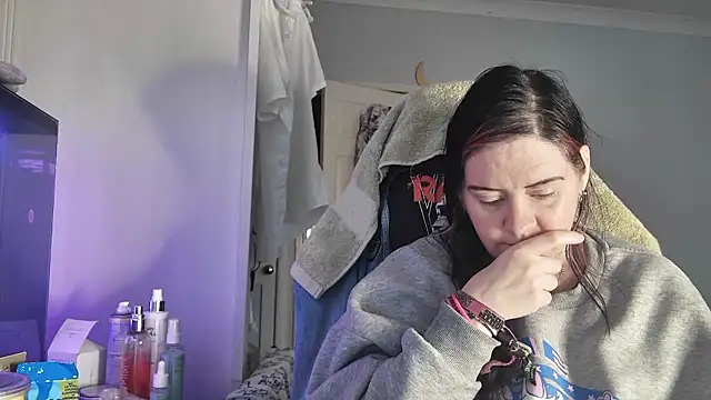 AureliaXOX online show from January 13, 11:15 am