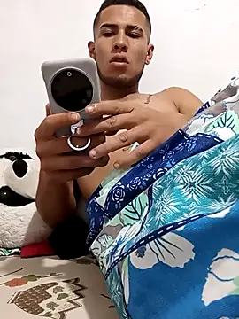 Snapshot of baby-buu chatting on February 20, 4:28 am baby-buu online show from February 20, 4:28 am