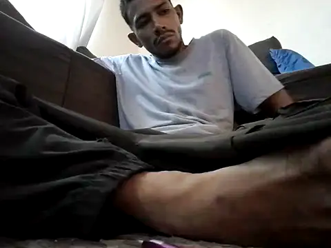 Mineirinho043 online show from March 20, 7:14 pm