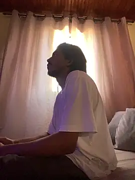 Mineirinho043 online show from March 30, 11:00 am