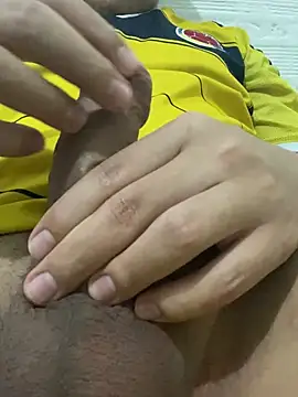 Snapshot of Eduardo08000 chatting on March 20, 6:53 pm Eduardo08000 online show from March 20, 6:53 pm