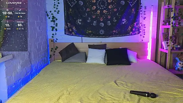 Snapshot of Kira_Jin chatting on February 4, 12:11 pm Kira Jin online show from February 4, 12:11 pm