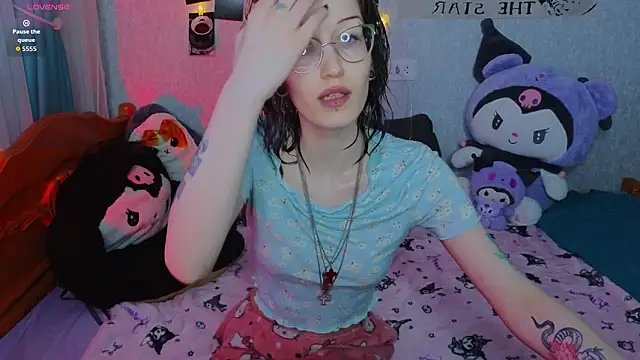 lissaros online show from February 12, 1:50 pm