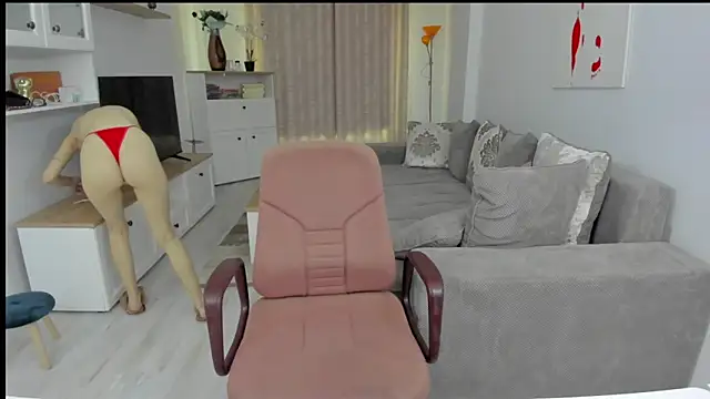 Celine Roxelle online show from March 21, 2:40 pm