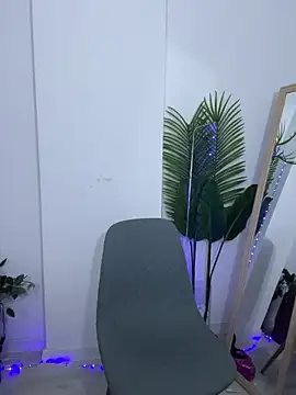 Celine Roxelle online show from October 10, 6:51 pm